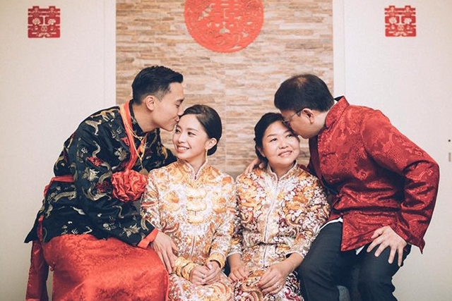 【網上婚展優惠】鴻運繡莊︰中式龍鳳裙褂額外9折 / 繡花鞋換購優惠