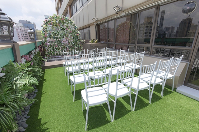 【網上婚展優惠】葉謝鄧律師行︰預訂浪漫結婚禮堂 即送精美證書套