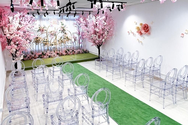 【網上婚展優惠】葉謝鄧律師行︰預訂浪漫結婚禮堂 即送精美證書套