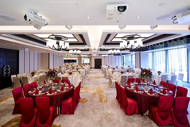 【網上婚展優惠】酒店婚宴場地景逸軒︰預訂酒席即回贈$20,000及送豐富禮遇！