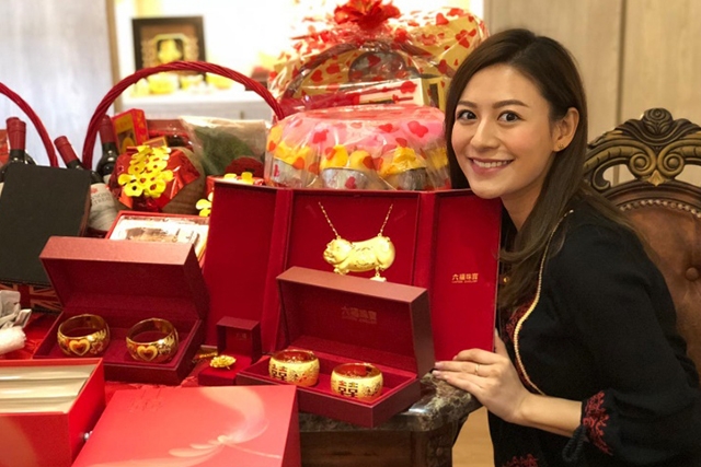 六福珠寶結婚金器推介