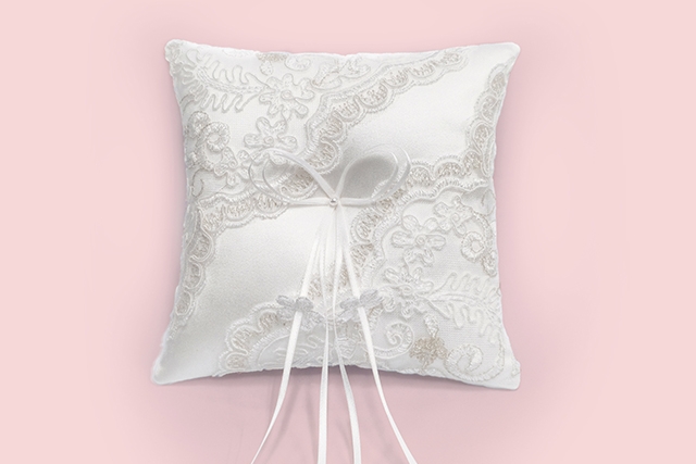 法式婚禮戒指枕1個