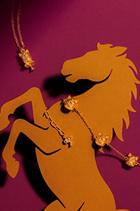  2026馬年送禮6大推薦｜從馬年金飾到潮流單品 送伴侶、家人或自己超時尚指南！