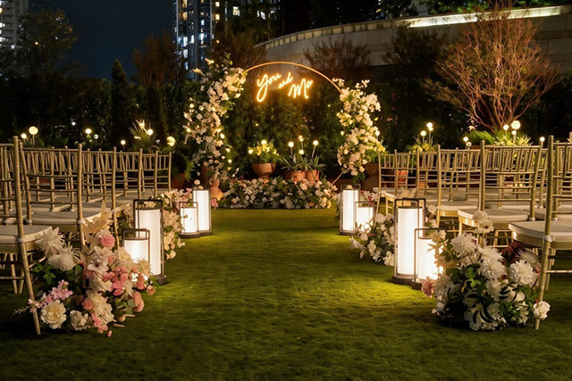 九龍東帝苑酒店的全新寶鑽廳毗連獨立戶外花園，方便證婚及酒席在同一空間舉行