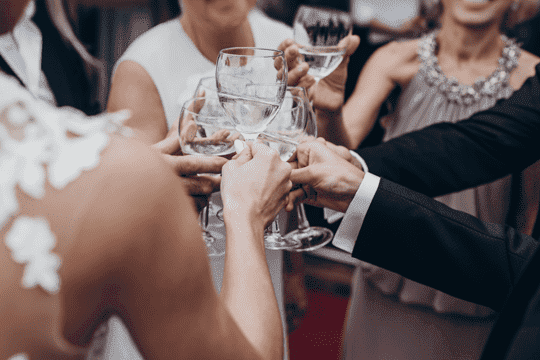 婚宴上，紅、白酒比例應怎樣預算？