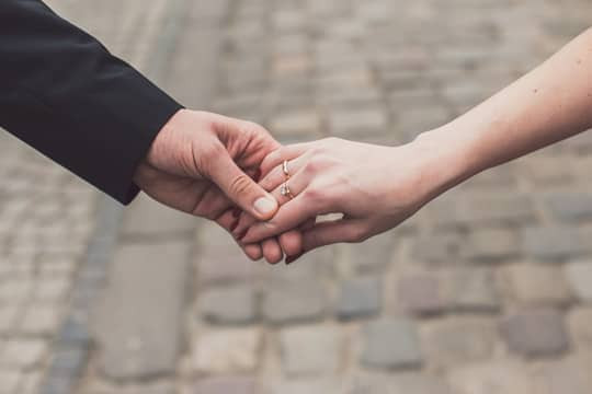 個性化結婚戒指  暗藏屬於你倆的獨特訊息