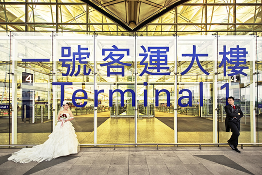 Yee & Pierre Love is in the air! 空中奇緣