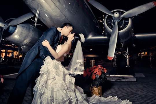 Yee & Pierre Love is in the air! 空中奇緣