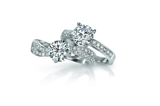 璀璨彰顯完全的愛