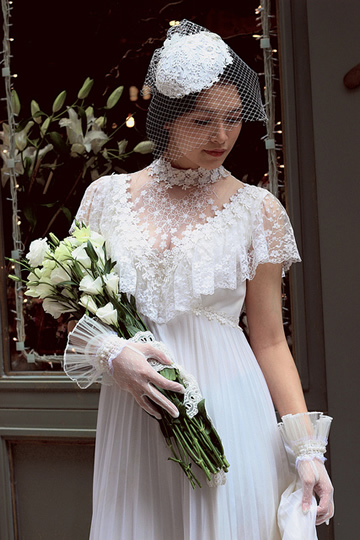 保暖與裝飾兼備的新娘手套