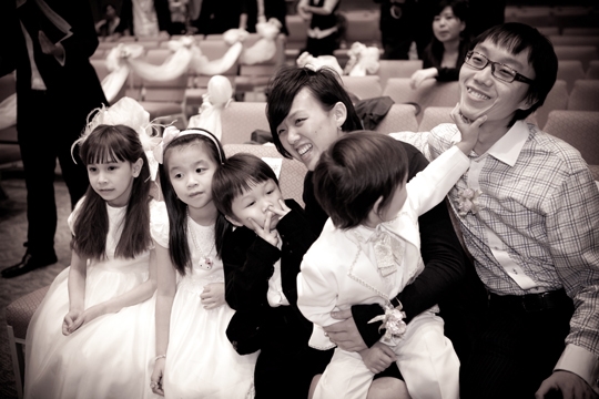 為證婚一刻醞釀氣氛