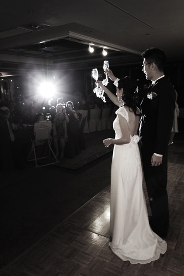 為證婚一刻醞釀氣氛