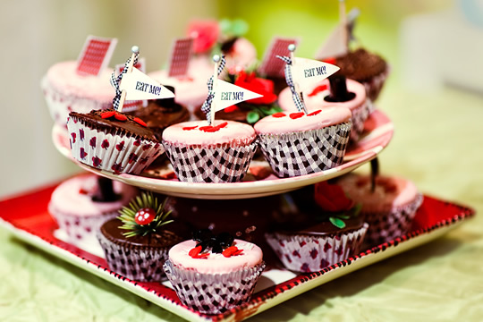 愛麗斯的瘋狂下午茶婚禮