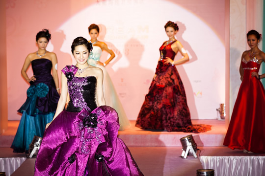 希臘女神 綻放華麗姿采