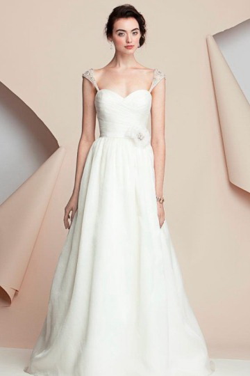 下雨天是搜羅婚紗優惠的好日子