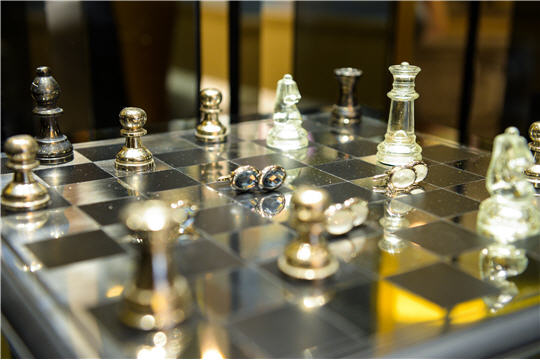 LUXE Tuxedo華麗延續 中環店隆重開幕