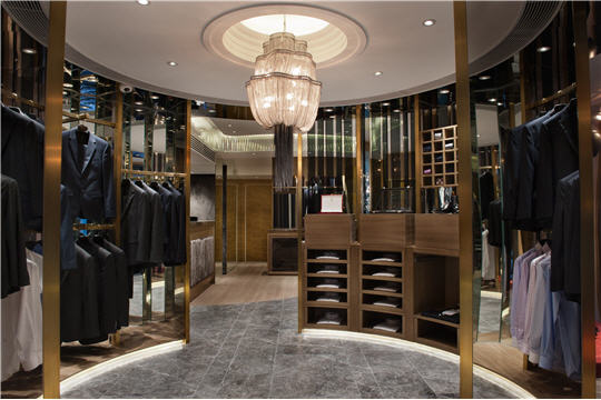 LUXE Tuxedo華麗延續 中環店隆重開幕