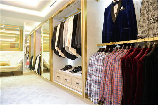 LUXE Tuxedo華麗延續 中環店隆重開幕