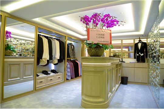 LUXE Tuxedo華麗延續 中環店隆重開幕