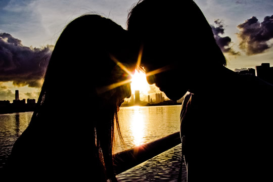 Sum & Chun - 衝過生死 抓緊12年的承諾