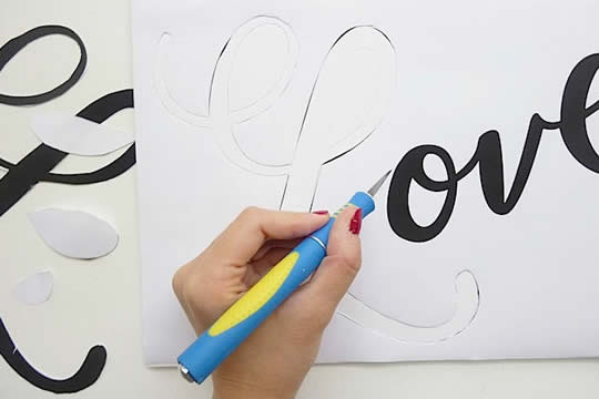 輕鬆自製靚靚結婚衣架