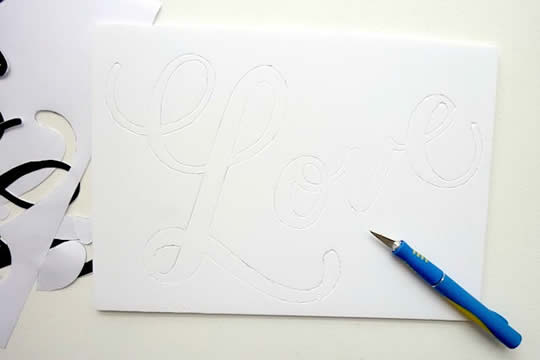 輕鬆自製靚靚結婚衣架