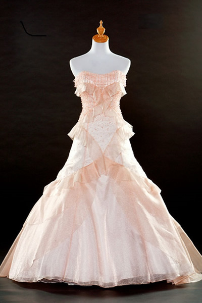 婚紗大劈價 優惠停不了