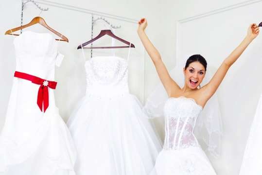 婚紗大劈價 優惠停不了