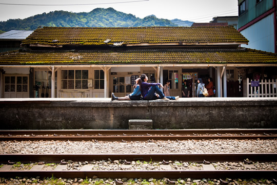 Renee & Ricky - 縱使世界包圍　決意誓死一齊