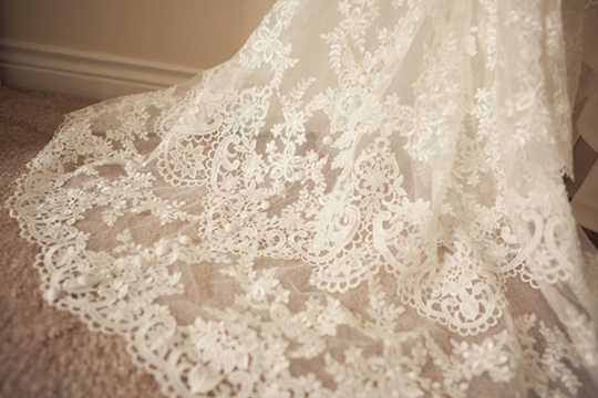 「點解要俾試身費？」