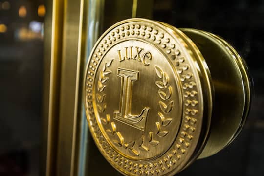 再奪佳績！LUXE Tuxedo塑造華麗新郎