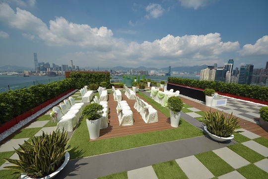 繁華城裡 實現空中婚禮 香港柏寧酒店