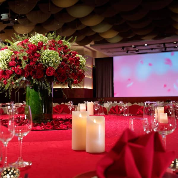 萬呎酒店宴會廳 一口價精選婚宴禮遇！