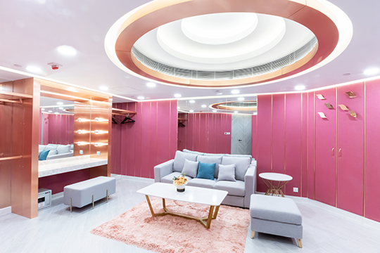 港島區婚宴新場地 3千呎空中花園舉辦小清新婚禮