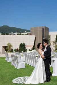 小型婚宴酒店場地2023 | 港九新界酒店小型婚禮收費 | 戶外草地浪漫婚宴證婚 | 最低消費低至$35000