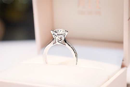 【壓軸登場】全新「同心結」婚戒系列 幸福繩結連繫兩顆心