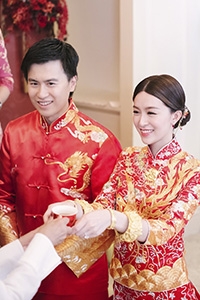 敬茶流程Checklist｜敬茶有哪些步驟及物質準備？詳細解答斟茶的姿勢、順序以及注意事項