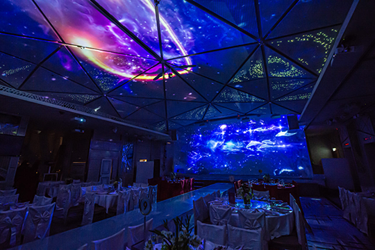 【全港獨有】水晶天橋華麗進場 尖沙咀大型婚宴場地推介