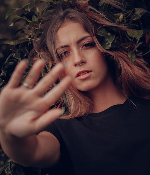 【沒安全感心理】專家解答：女生在戀愛關係中 如何消除不安全感？