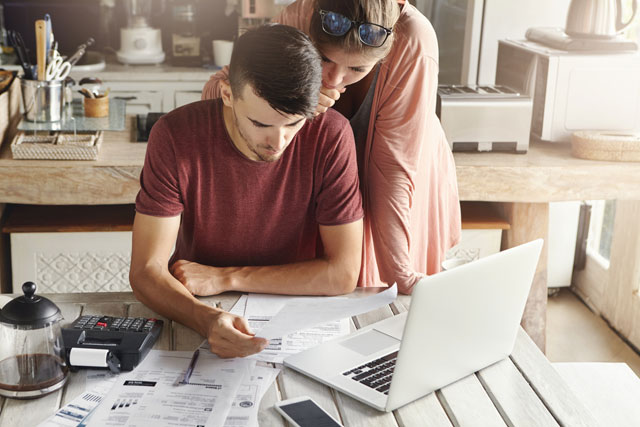 婚後財政依然獨立嗎？｜精明夫妻投資儲蓄理財之道｜必須先學會伴侶間金錢上的溝通