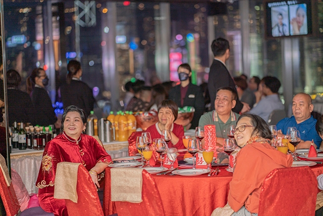 【港匯軒婚宴2024/2025】新人Leo獨家專訪:疫情中邂逅真愛 尖沙咀星級婚禮場地推薦 - 酒樓 | 新婚生活易